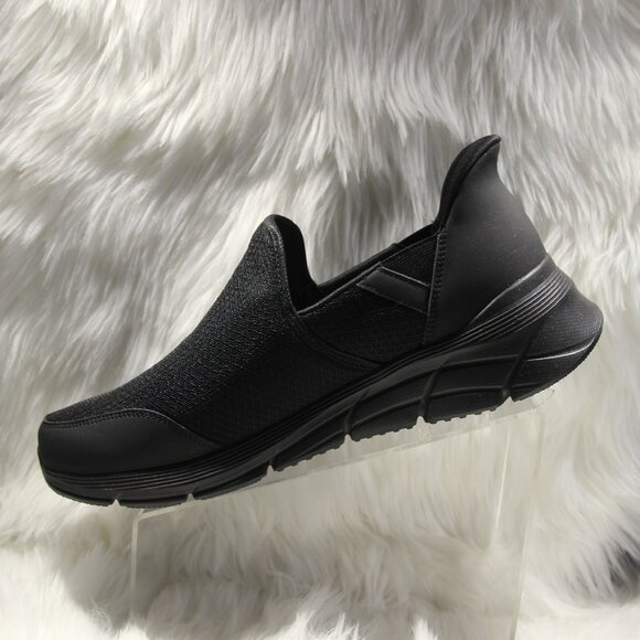 Skechers Equalizer 4.0 Swift Fit Men’s Size 12 Slip-On Shoes Mesh Comfort READ - Picture 3 of 13